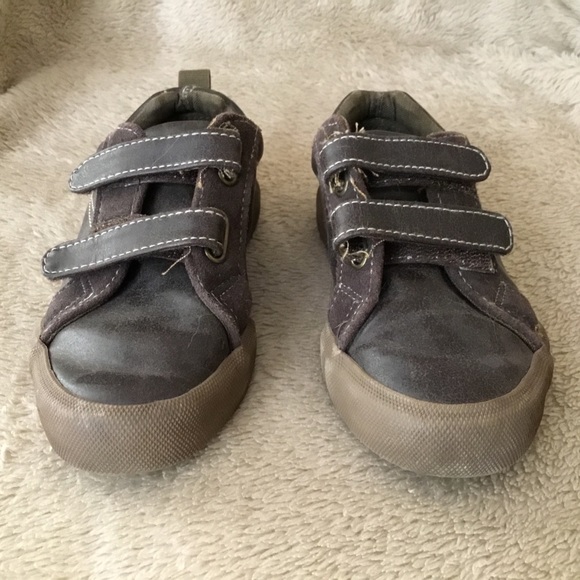 guess kids shoes